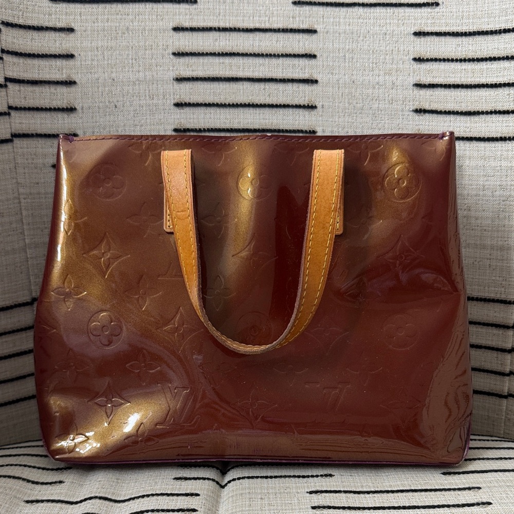 Louis Vuitton Vernis pm reade tote